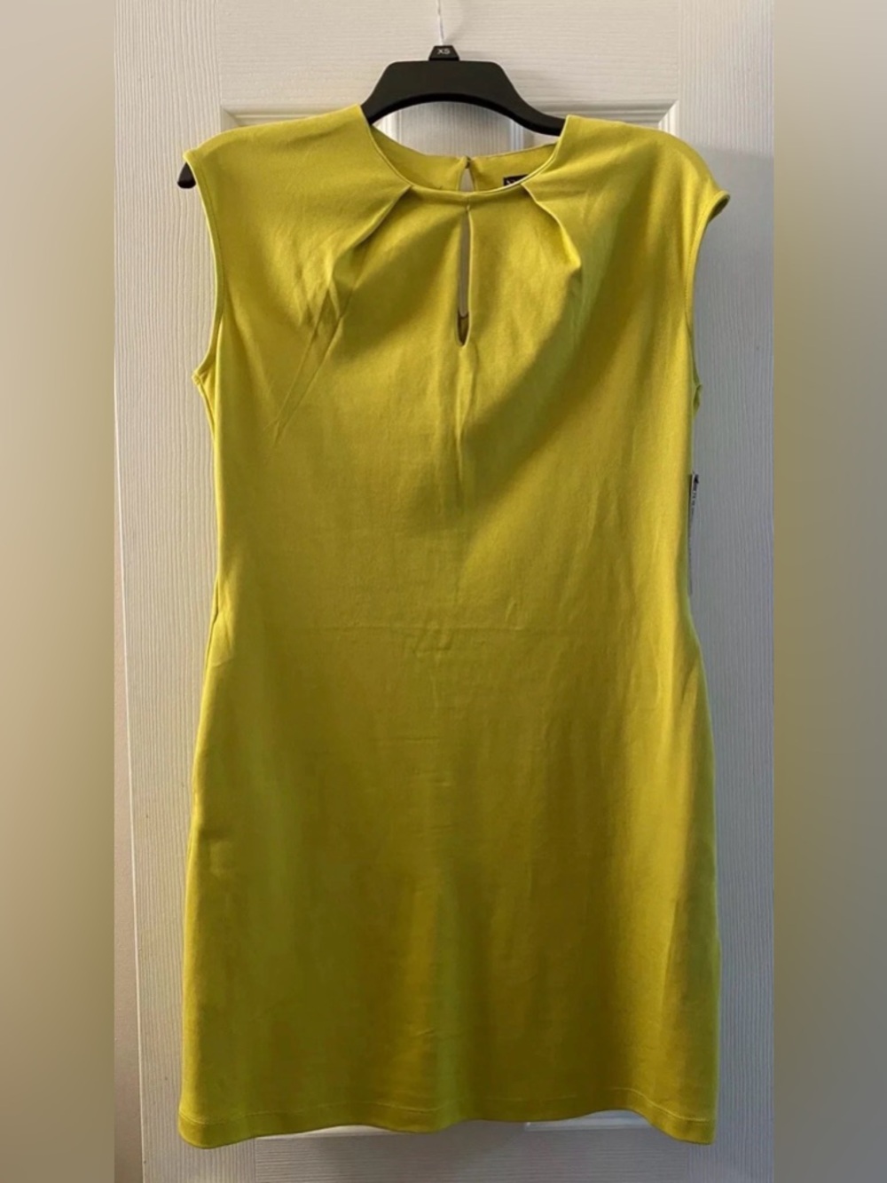 NY&C Sleeveless Keyhole Dress